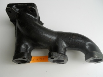 AP - Tubo di scarico per motore D750 - 3  buci